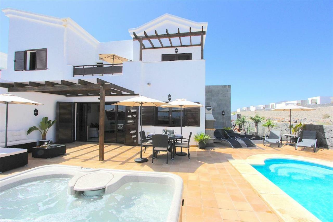 Villa Emma Playa Blanca Exterior photo